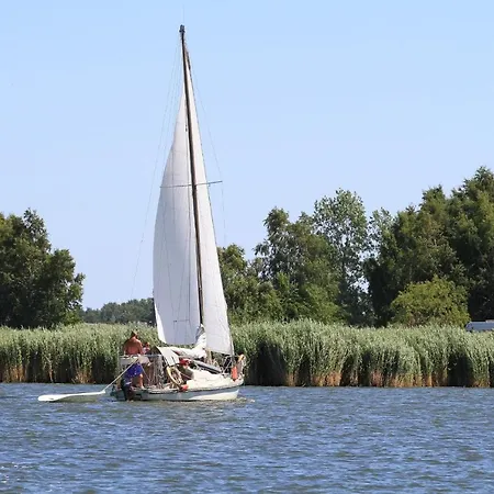 F-1016 Haus Maigloeckchen Doppelzimmer 02 Terrasse, Fruehstueck * ゲーレン