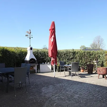 アパート F-1016 Haus Maigloeckchen Doppelzimmer 02 Terrasse, Fruehstueck ゲーレン